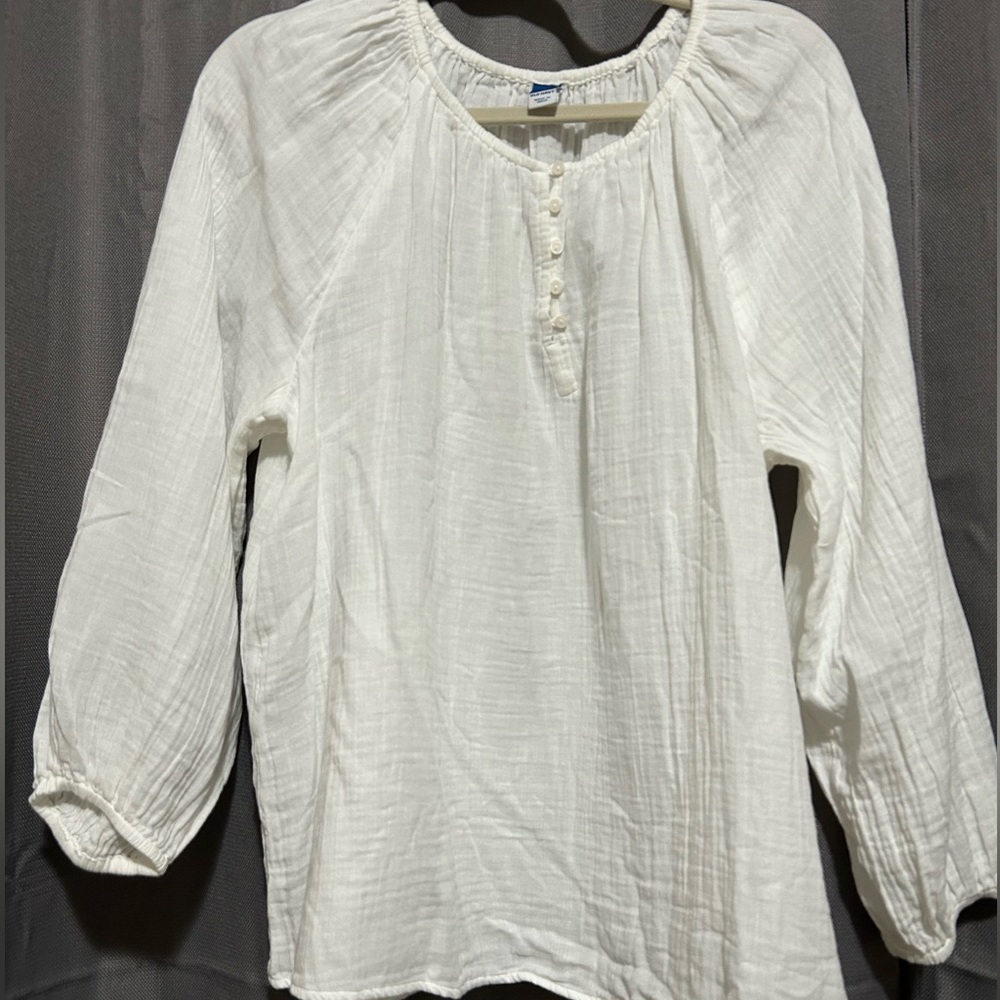 White Button-Front Long Sleeve Blouse